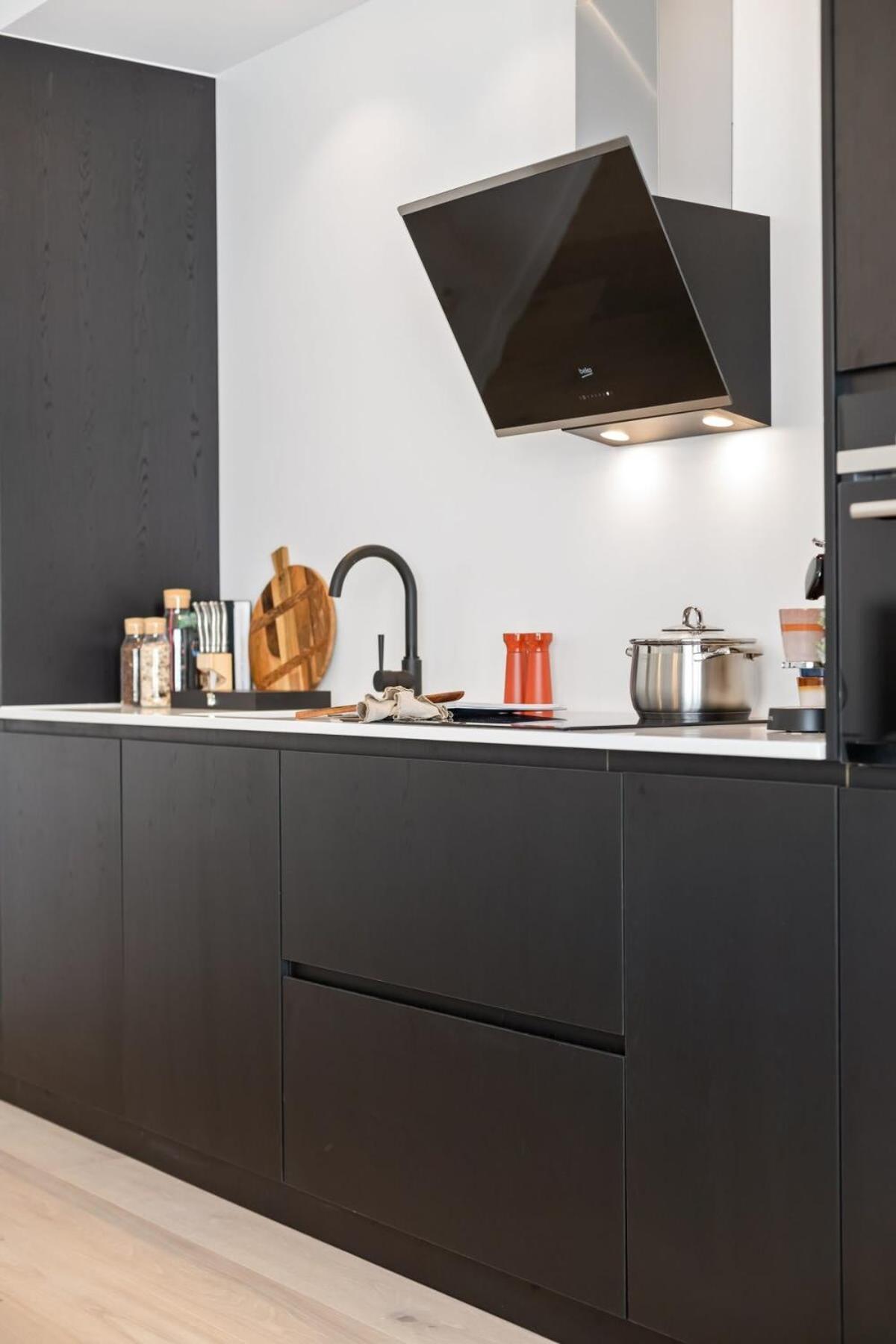 Huswell - Renovated Apartment In The Heart Of Oostende Exterior foto