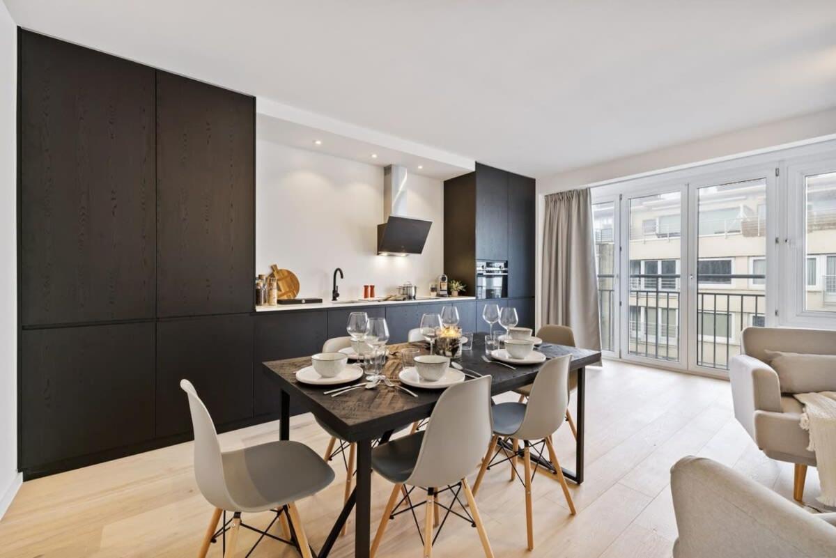 Huswell - Renovated Apartment In The Heart Of Oostende Exterior foto
